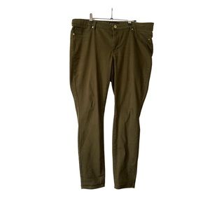 Dark green stretch pants